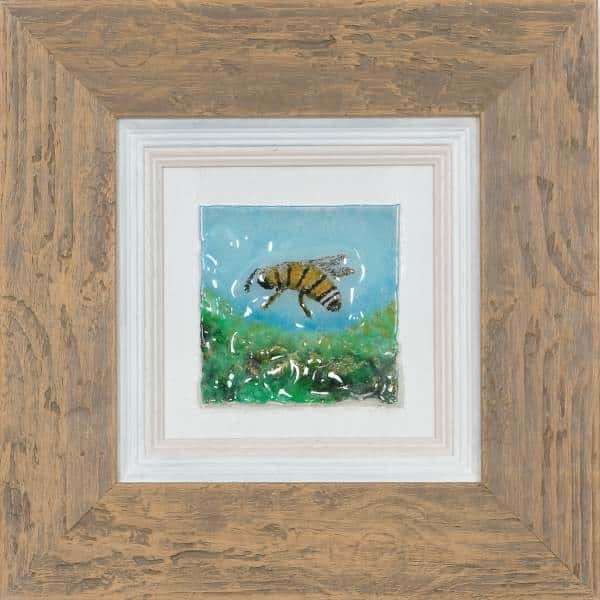 Fly freely and sting like a bee av Torgrim Emil Flaten